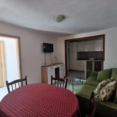 Apartmani Franceska Bol Exterior photo