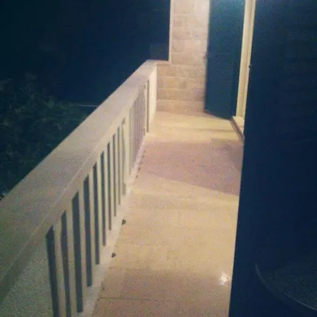 Apartmani Franceska Bol Exterior photo