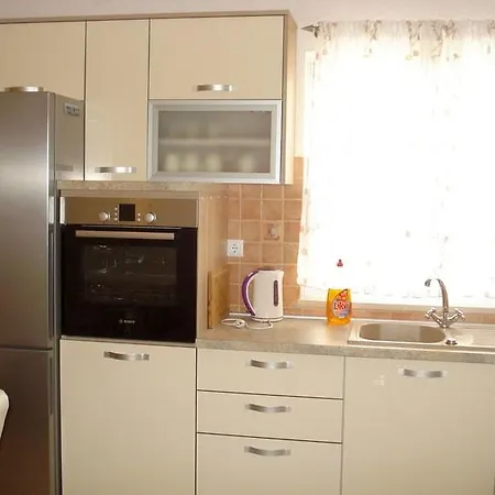 Apartmani Franceska Bol Exterior photo