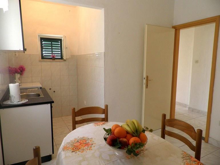 Franceska Apartment Bol